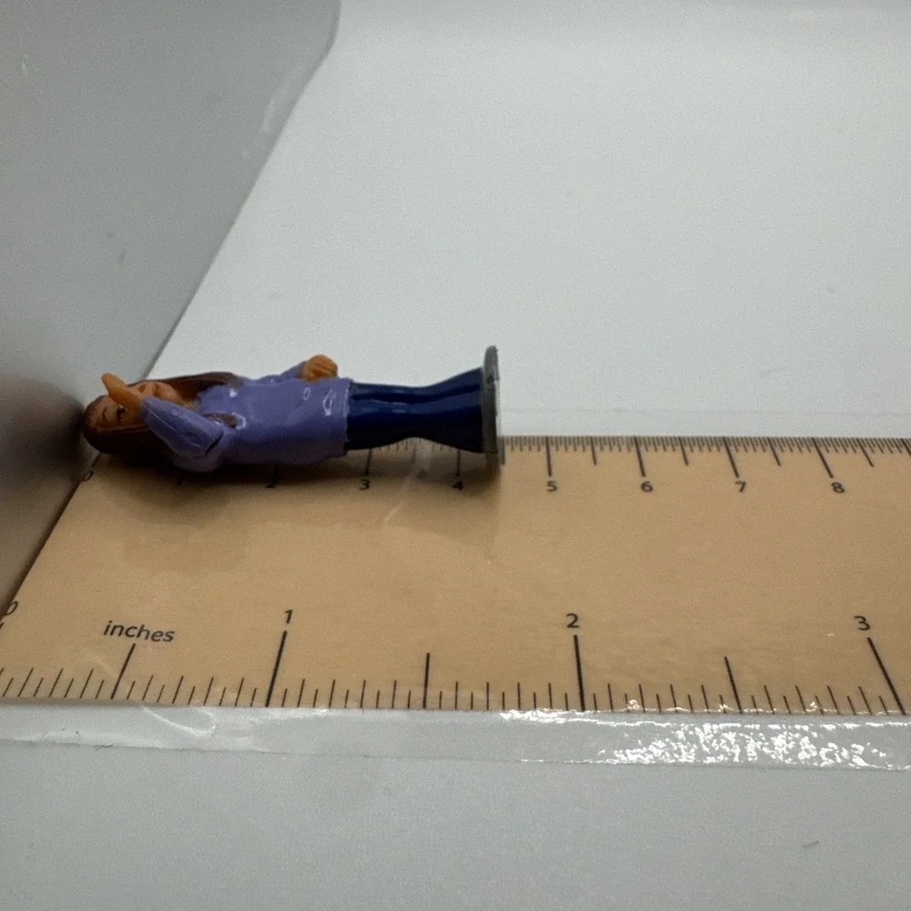 Lil Homies WHISPER GIRL Series 5 Mini Vinyl Figure 1.75